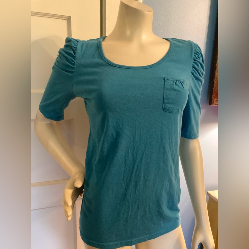 🐳 Blue Short Sleeve Shirt, Size Medium